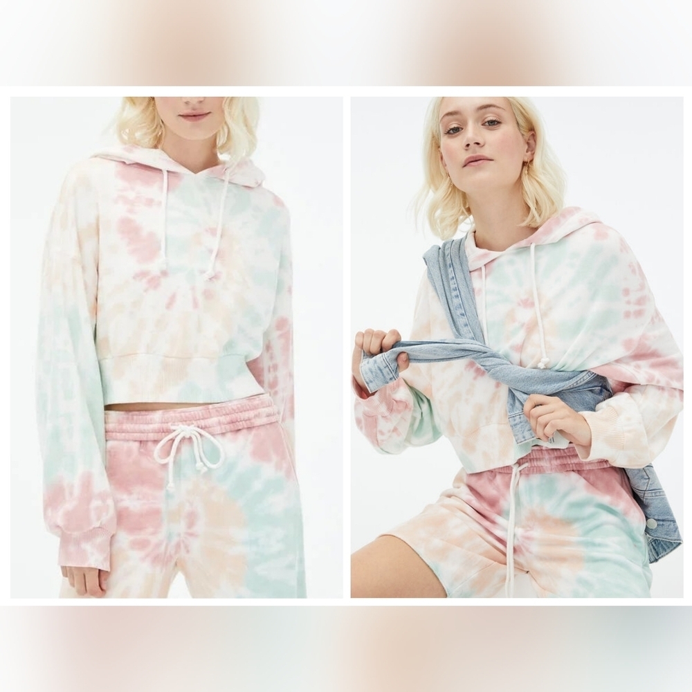 Aeropostale Cropped‎ Tie Dye Seam Detailed Pink and Blue Sweatshirt Size Small